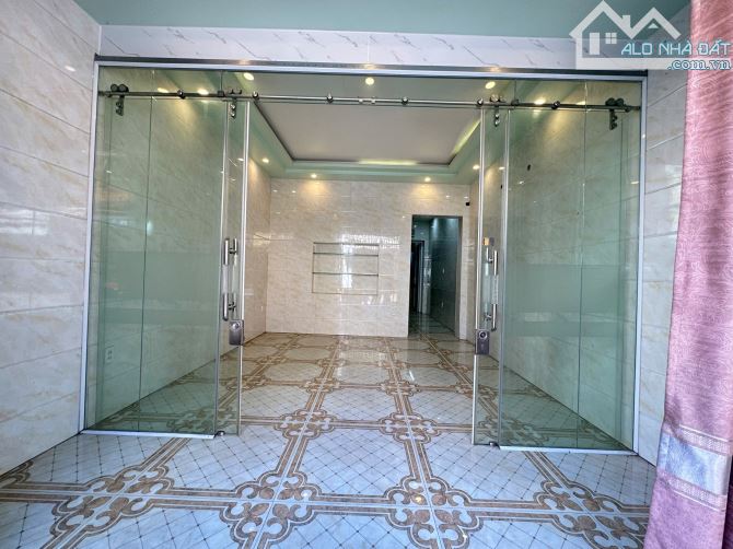 Nhà mặt đường Nguyễn Công Trứ - tuyến 2 Hàng Kênh - Hồ Sen, 58m2 - ngang 4.4m - 3 tầng