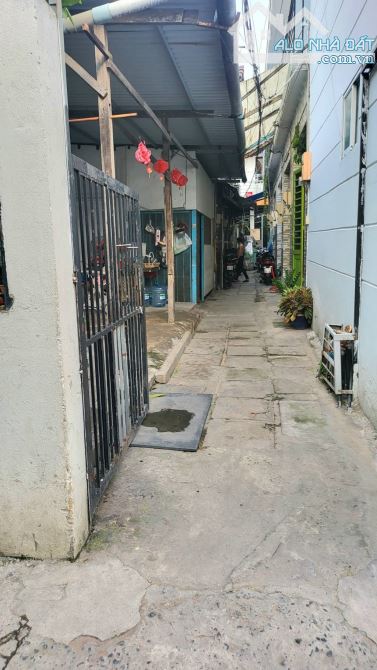 Bán nhà hẻm 35 Nguyễn Văn Quỳ P Tân Thuận Đông Quận 7. 15m2