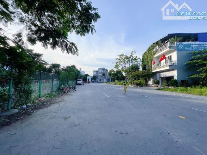 👉👉chính chủ gửi bán  Lô đất biệt thự trục đường rộng tại Đông Hải1, Hải An