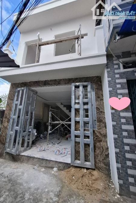 Bán nhà 2 tầng, 30m² (4x8), hẻm xe tải Hương Lộ 2, Gần Ngã Tư Bốn Xã, Chỉ hơn 2 tỷ