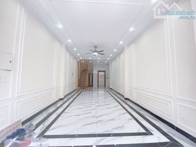 HÀNG XÓM LINH ĐÀM 55M 6 TẦNG THANG MÁY Ô TÔ VÀO NHÀ GIÁ CHÀO HƠN 11 TỶ