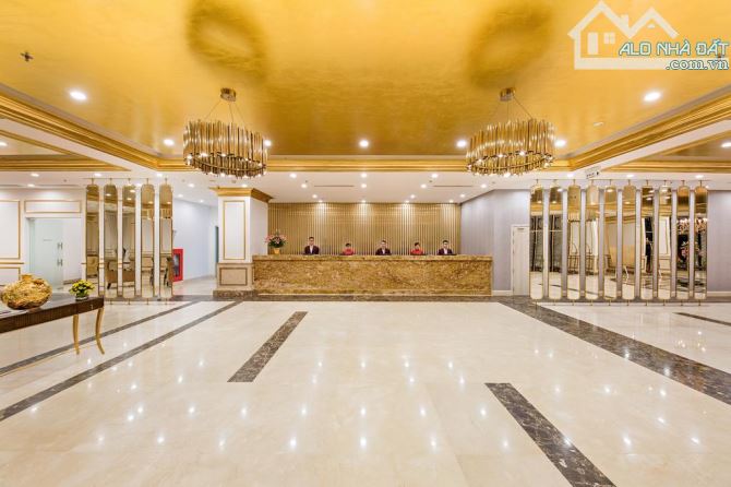 khách sạn 3 sao mặt tiền Bùi Thị Xuân (Q1),P.Bến Thành,Q.1 7.8x18m, hầm 11 lầu, giá 210 tỷ