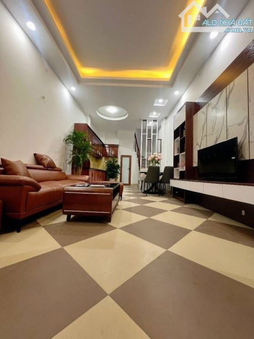 B.Á.N NHÀ ĐỐNG ĐA, MẶT NGÕ KINH DOANH 37m2*4T MT RỘNG, NGÕ THÔNG RỘNG, KINH DOANH SẦM UẤT