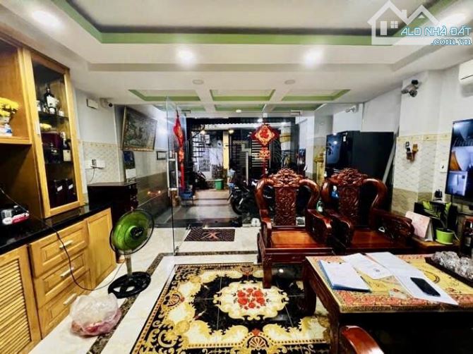 NHÀ PHỐ MẶT HẺM TRUNG TÂM GÒ VẤP – 67M2 (4.7X15) – 5 TẦNG – 10 PN – CÓ SẴN DOANH THU.