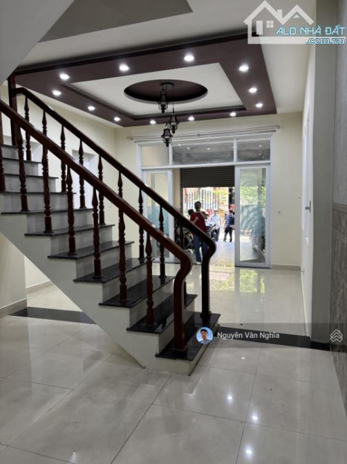 GẤP !! NHÀ 3 TẦNG 3 MÊ KIÊN CỐ, ĐẦU K Ô TÔ ÔNG ÍCH ĐƯỜNG, 4M, CÓ LÊ, 3PN, BAN CÔNG, GIÁ