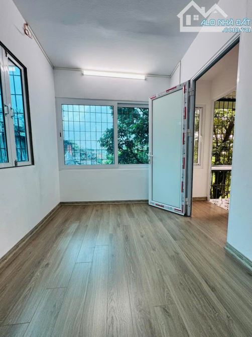 BÁN CĂN HỘ TẬP THỂ ĐƯỜNG THANH XUÂN BẮC, 2 MẶT THOÁNG, DT 85M2*1 TẦNG*GIÁ 3,58 TỶ