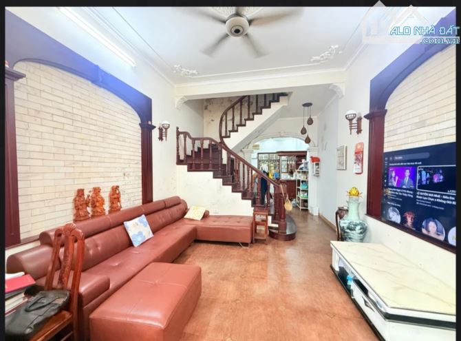 SIÊU PHẨM CẦU GIẤY.NGHĨA ĐÔ- 80 M X4T MT 4,5 M CHỈ CÓ 29,8 TỶ  PHÂN LÔ Ô TÔ TRÁNH VỈA HÈ-Ở