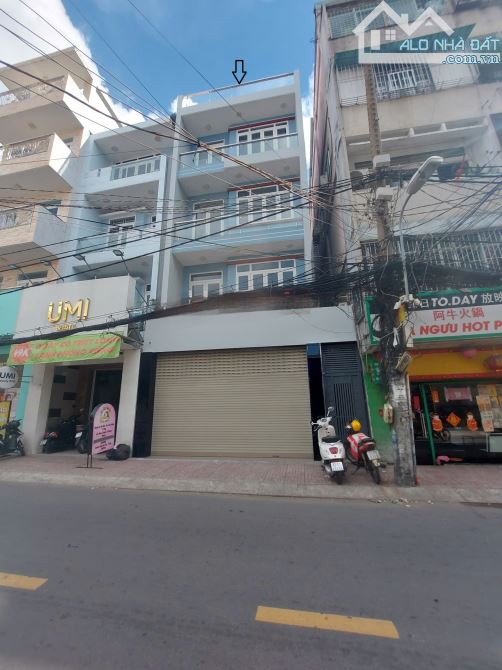 Mặt tiền Vũ Huy Tấn, P.3, Q.Bình Thạnh, 7m*18m, trệt 3 lầu, 52tr/th