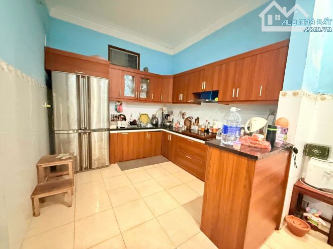 Bán nhà Đội Cấn, Gần Văn Cao, Vạn Bảo, Hoàng Hoa Thám Liễu Giai, Ba Đình. 75m2. Giá: 21 Tỷ
