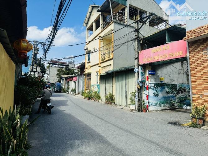 Rẻ nhất khu vực, bán đất Trâu Quỳ Gia Lâm, 80m -7.x tỷ- ô tô thông