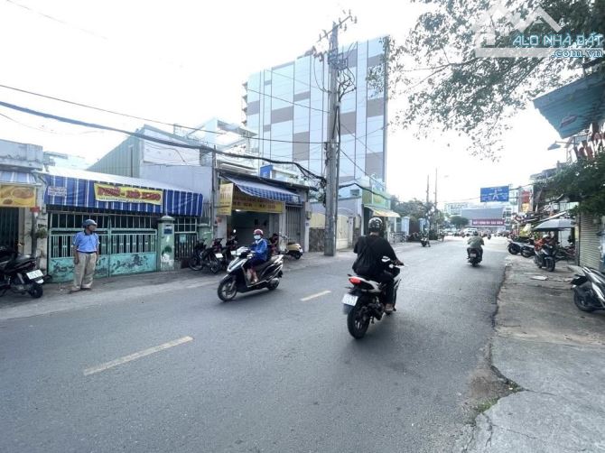 Mặt tiền kinh doanh đường NGUYÊN HỒNG, Phường 1, Gò Váp, DT 346m2 (8 x 56), nhà Cấp 4.