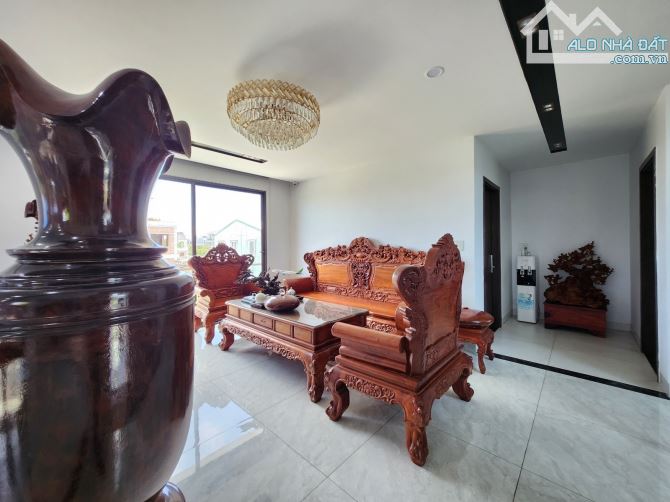 🏡 GẤP - BIỆT THỰ VIEW SÔNG NGUYỄN ĐÌNH THI – 300m² – CHỈ 24 TỶ 🌊