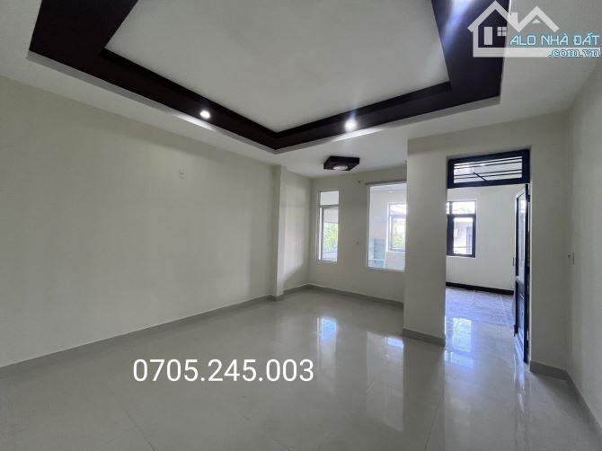 100m2, 3 tầng mới keng, 4p.ngủ, gần MT Ông Ích Đường, ôtô vào nhà mà chỉ hơn 5 tỷ