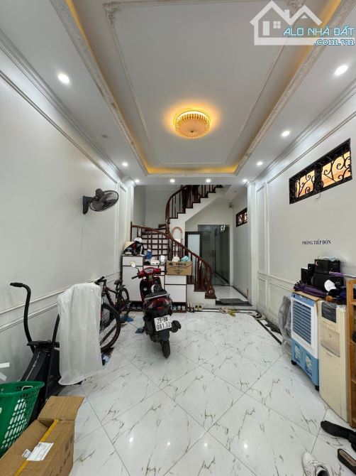 NHÀ BÁN ĐỊNH CÔNG  HOÀNG MAI 50M 15 TỶ 5 TẦNG CĂN GÓC MẶT NGÕ  KINH DOANH Ô TÔ VÀO NHÀ