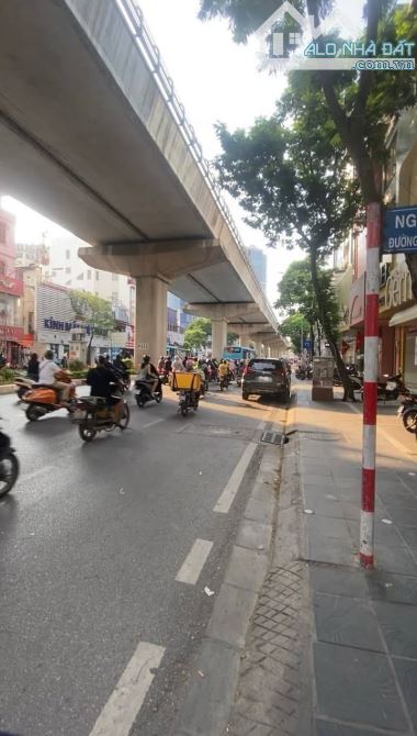 BÁN NHÀ MẶT PHỐ CẦU GIÁY CHỈ HƠN 12 TỶ 4 TẦNG ĐANG CHO THUÊ 21TR