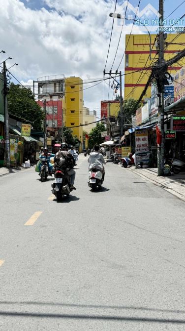 Siêu phẩm mt kd bình Tân -chỉ 6 ty9-dt4x20M -nhà cấp bốn- đường xe tăng thông