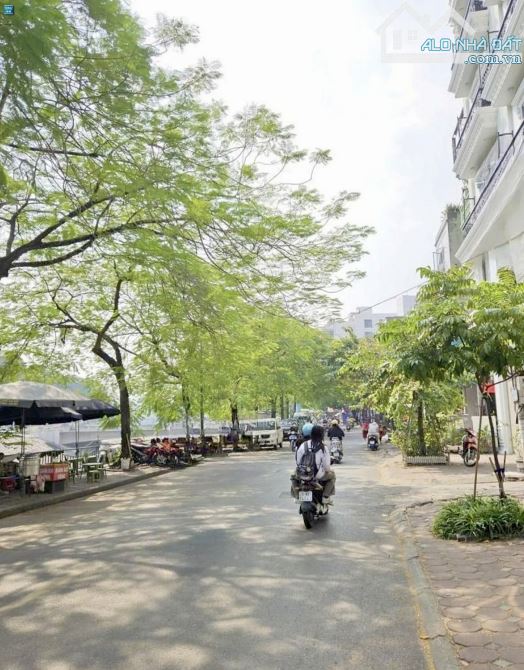 CỰC HIẾM! NHÀ ĐẸP LÔ GÓC – GẦN PHỐ – NGÕ THÔNG – SỔ ĐỎ CHÍNH CHỦ