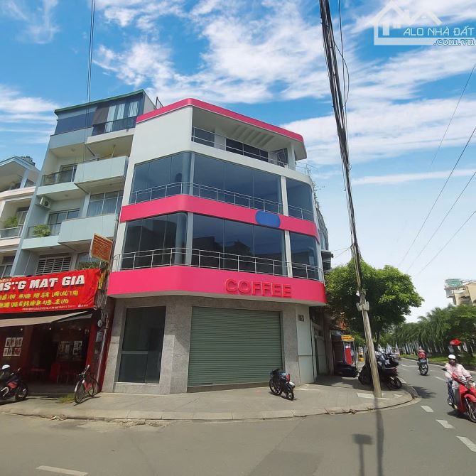 Cho thuê góc 2 mặt tiền Phan Xích Long