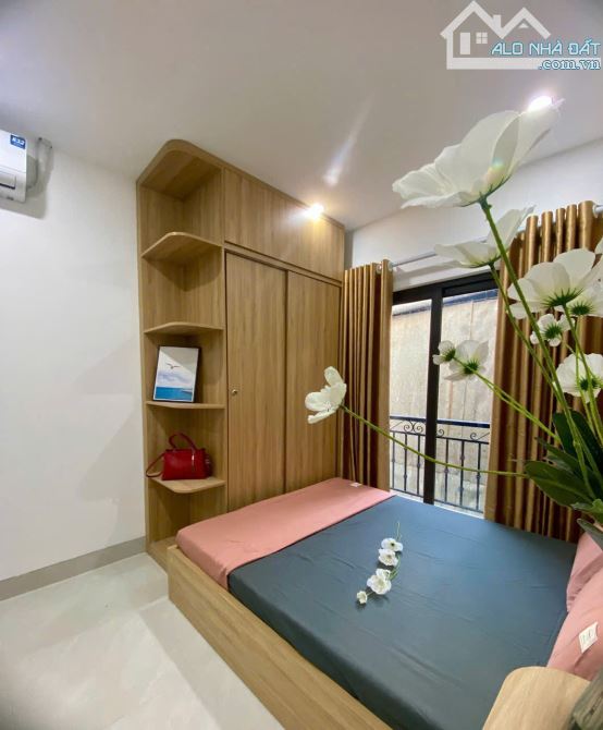 Cho Thuê CCMN 165 Khương Thượng Đống Đa 25m2 Studio Ban Công Giặt Riêng Thang Máy Nuôi Pet