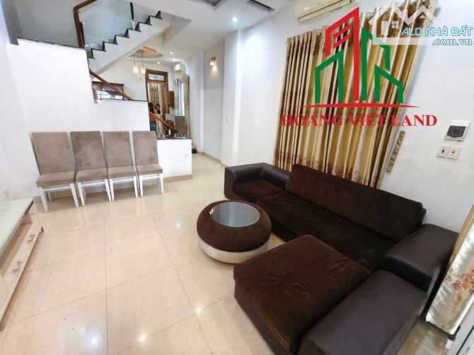 Bán nhà hẻm 102 Nguyễn Tất Thành, Trung tâm BMT