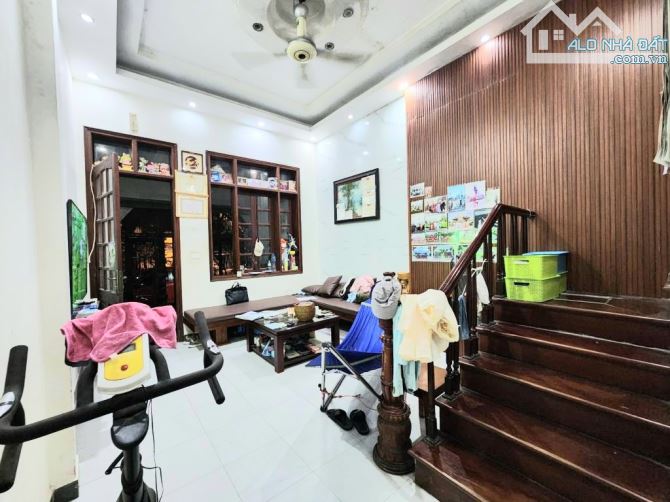 BÁN NHÀ LINH ĐÀM Ô TÔ ĐỖ CỬA 60M 4 TẦNG KINH DOANH TỐT