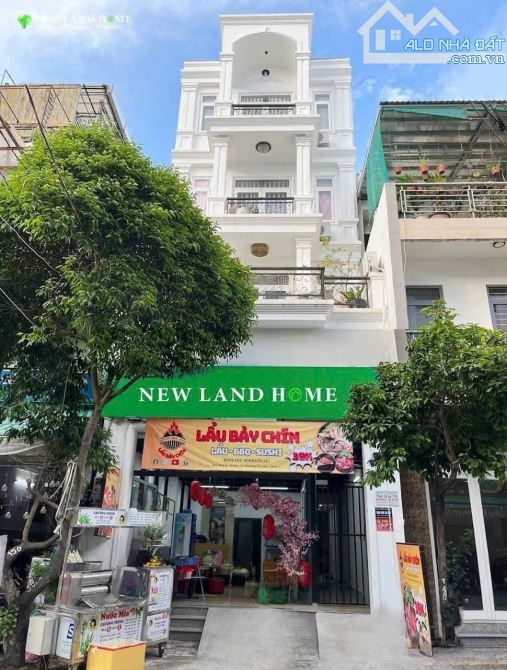 Bán nhà mặt tiền - Khu VIP Quận 7