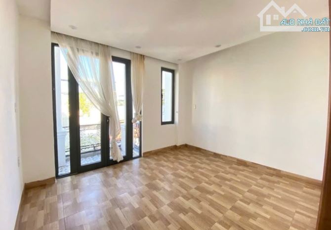 🏡 HIẾM NHÀ BÁN !  NHÀ 3 TẦNG – 3 MÊ – Ô TÔ ĐỖ CỬA - KIỆT CÙ CHÍNH LAN - THANH KHÊ .