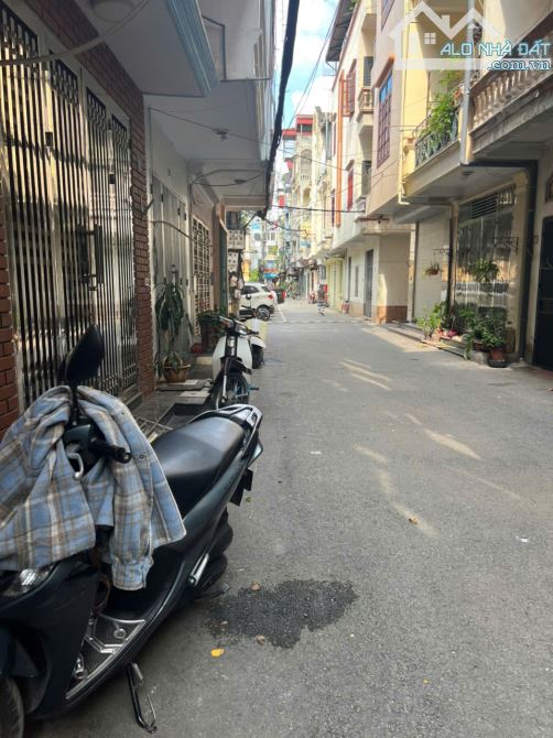 Víp ! Trường Chinh, Đống Đa - Lô Góc - Oto - Kinh Doanh - Full Nội Thất - 50m, 5 Tầng.
