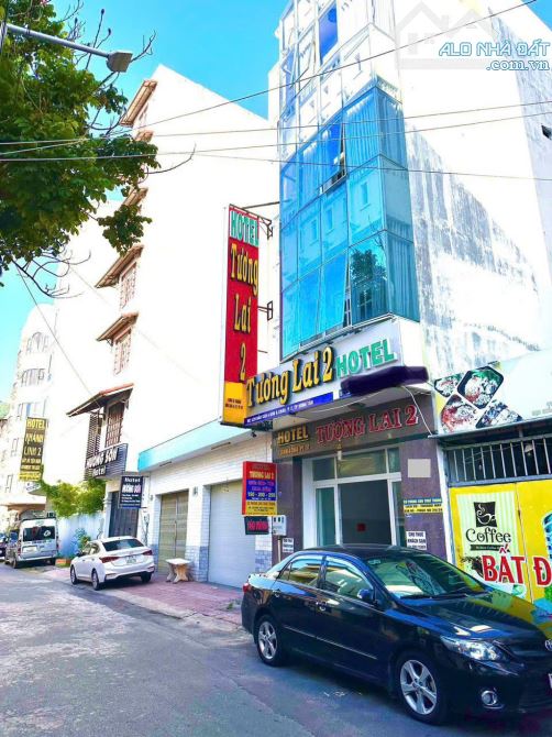 CHỦ bán KHÁCH SẠN 5 tầng, Khu Á Châu, Phường 2, TP Vũng Tàu.