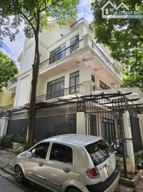 ❤️CHO THUÊ NHÀ KĐT Mễ Trì Thượng, DT120m, 4 tầng, căn góc MT10m, THÔNG SÀN, THANG MÁY, 60t