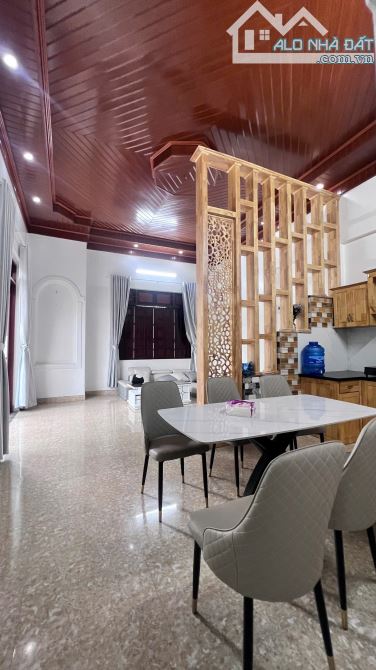 NHÀ HẺM 235 NGUYỄN VĂN CỪ – THÔNG HẺM 267 NVC - PHƯỜNG TÂN LẬP - 10