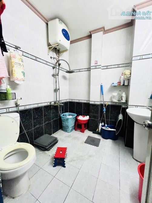 MT HẺM VÍP p15 TÂN BÌNH - NGANG KHỦNG 8.2M-206M2 4 TẦNG NHỈNH 18TỶ TL - 10