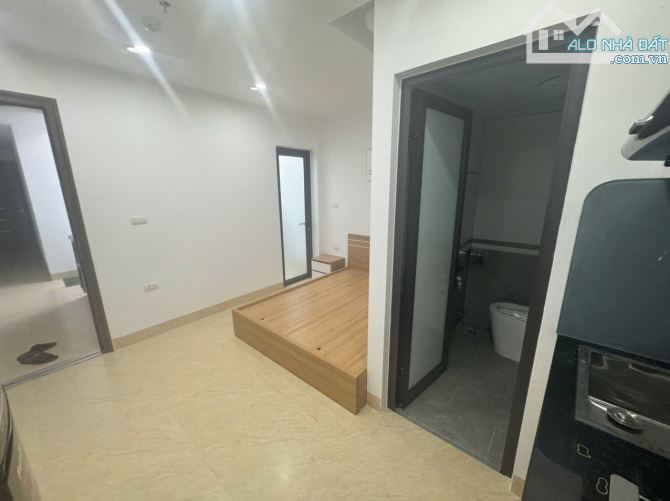 Cho Thuê CCMN 1194 Chùa Láng Đống Đa 30m2 Studio Ban Công Giặt Riêng Thang Máy Ô Tô Đỗ Cửa - 10