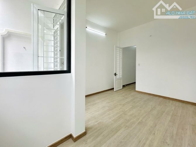 💥 HXH 7 CHỖ THẲNG 1 TRỤC - NGUYỄN XÍ - BÌNH THẠNH - SÁT MẶT TIỀN - 52 M2 - 8,95 TỶ - 10