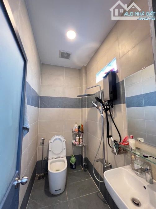 NHÀ 2TẦNG SIÊU ĐẸP QUẬN 9,DT56M NGAY ĐƯỜNG LÃ XUÂN OAI,HẺM XE HƠI 6M,CHỈ NHỈNH 6TỶ TL - 11