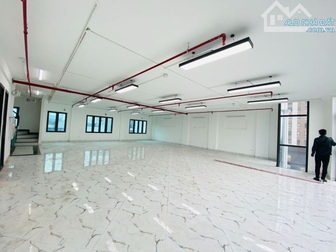 Bán tòa nhà văn phòng 2 MP Nguyễn Hữu Thọ view hồ Linh Đàm: 250m2 x 9 tầng, MT 9m, 210 tỷ - 1