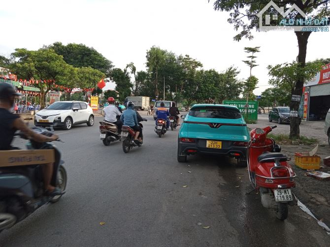 Bán nhà mặt đường Nguyễn Cảnh Dị 450m2 - Mặt tiền 22m - view hồ Linh Đàm - Giá 145 Tỷ - 1
