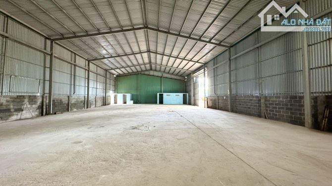 CHO THUÊ KHO KHÔNG CẤM TẢI BMT - 450m2 - SâN đậu cong - 1