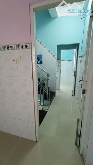 TỈNH LỘ 10, DTs 128M2, 4 TẦNG ĐÚC, 5PN,BÌNH TÂN GIÁP Q6,TÂN PHÚ, SÁT TÊN LỬA, CHỈ 3.X TỶ - 1