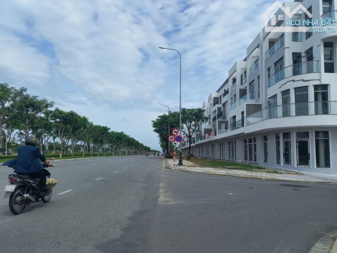 3mt SHOPHOUSE NGUYỄN SINH SẮC -15M NGANG VIP - 1