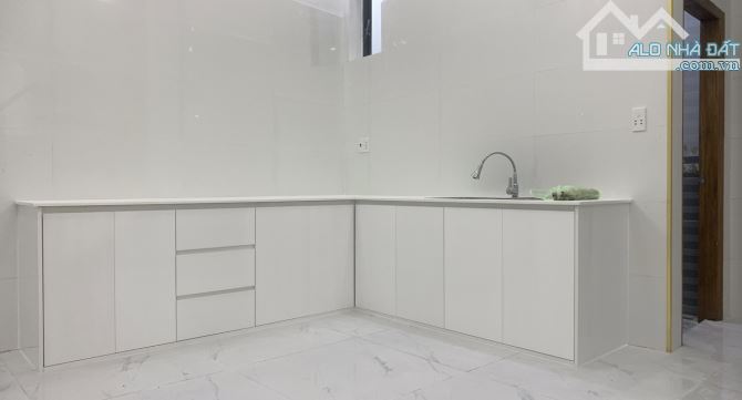 GIẢM SÂU 1.2 TỶ - CHỈ CÒN 8 TỶ - 4.8X12.5M - 4 TẦNG - NHÀ MỚI 100% - 1