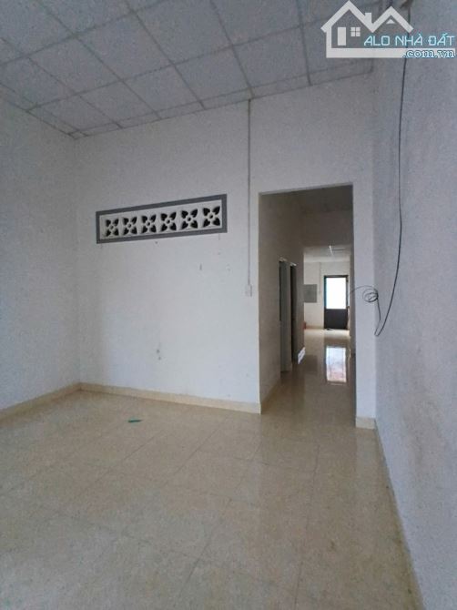 Bán nhà  MT Trung Đông 6, TTT ,Hóc Môn DTx 112 m2 . Giá chỉ  3.6 tỷ (TL) - 1