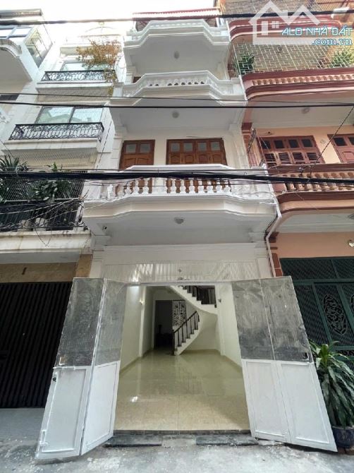 Bán nhà phố triều khúc 53m2. Ngõ rộng 4m. Ô tô vào nhà. Giá 15.5 tỷ - 1