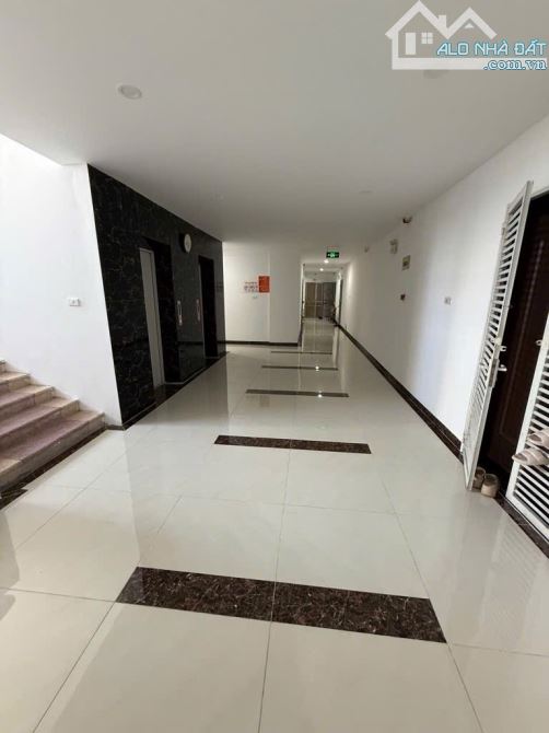 Bán căn hộ 84m2- 3 ngủ Cầu Giấy – Full nội thất – Sổ đỏ chính chủ. Giá 7 tỷ - 1