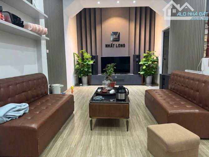 BÁN NHÀ TRUNG TÂM HÀ ĐÔNG – 10M RA PHỐ TÔ HIỆU – GẦN SÂN VẬN ĐỘNG - 1