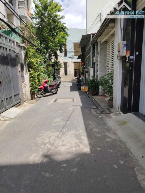 HXH sát mặt tiền đường Trần Mai Ninh,Khu Bàu Cát, 105m2,4*26m, nhà cấp 4, 9,2 tỷ - 1