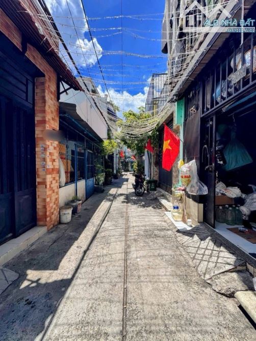 3.15 tỷ- bán nha cũ Trương Phước Phan, Binh Tan- 48m2- sổ hồng riêng - 1