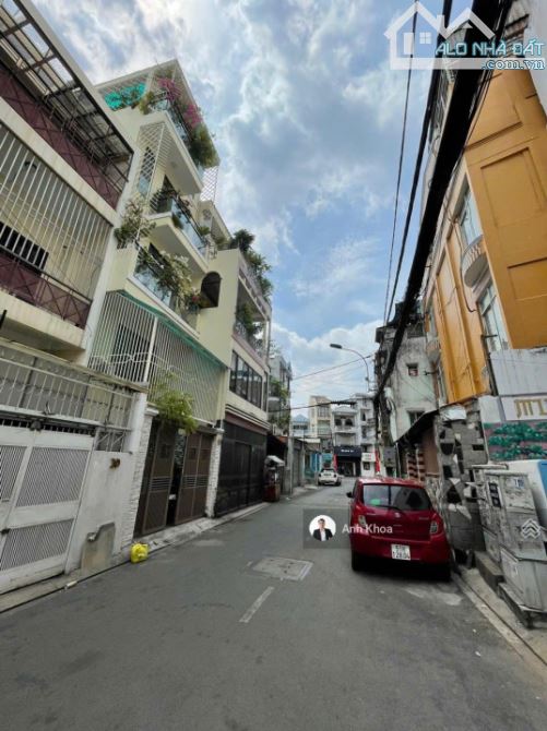 VIP! Khu phân lô Nguyễn Trọng Tuyển - DT lớn 100m² (4,2x25m) - nhà đẹp 4 tầng - giá chỉ - 1