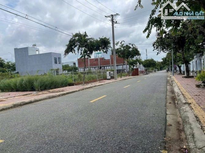 Giá cực sốc! 1tỷ9 lô đất 140m2 ngay tại Đ. Lý Thái Tổ, Đại Phước, Nhơn Trạch - 1