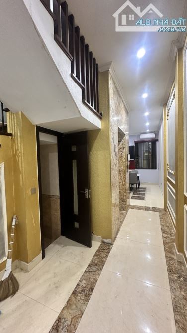Bán nhà Nghi Tàm 65m 5 tầng mt 3.4m giá 17.8 tỷ - 1